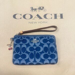 cz452 Coach Corner Zip Wristlet Cherry Charm Signature Denim & Vachetta Leather